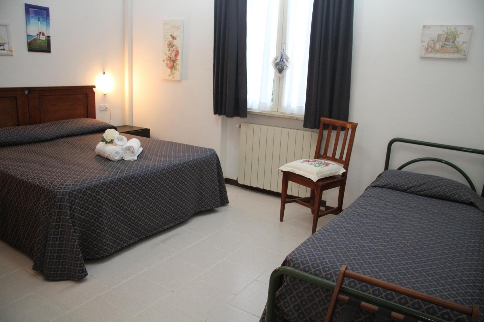 Residence I Due Pini Marina di Grosseto Bilik gambar